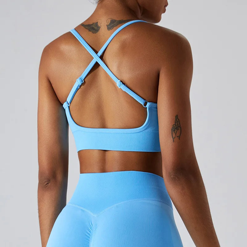 Cross-Back Sports Bra – PowerCurve™